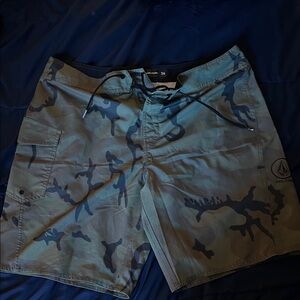 Volcom Men's Green Camo Board Shorts